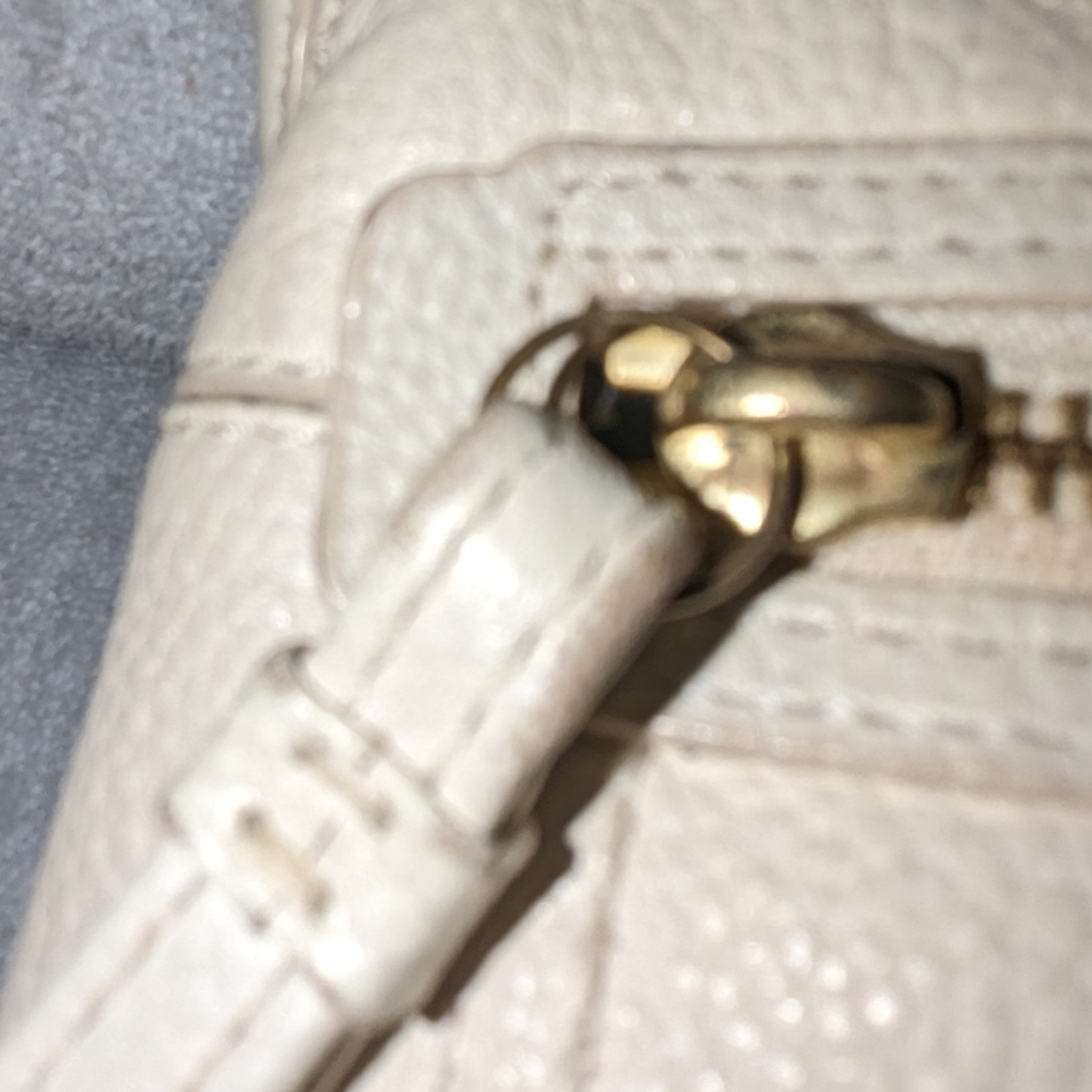 Coach Poppy Perri Hippie off white leather bag. 22421M - Picture 10 of 11